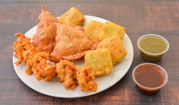 Restaurant ID_ e5179248-2e87-4e1c-adc5-d3bf35da80d8_punjab food corner st marys rd_Food_appetizer_platter_veg